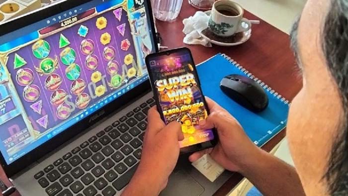 Bagaimana Cara Kerja Mesin Slot Online?